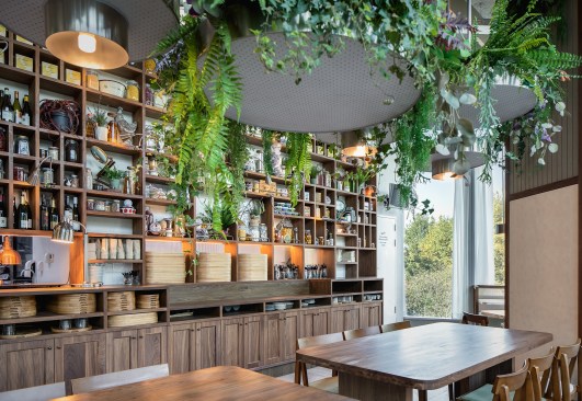 Luneurs Shanghai- Restaurant design by hcreates 