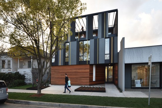 Located on an infill lot in Sacramento’s Newton Booth neighborhood, Block 27’s four small units provide a mid-market housing alternative.
