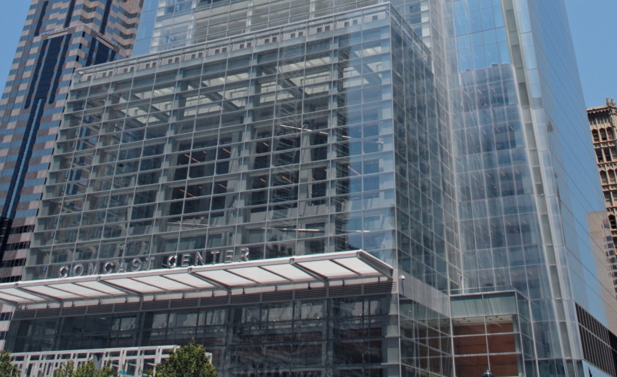 Low-E-coated low-iron glass can be used for exterior applications from office buildings and institutions to luxury condominiums and mixed-use buildings. Photography courtesy of Vitro Architectural Glass.