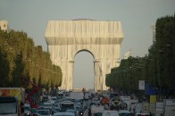 L'Arc de Triomphe, Wrapped in Paris, by Christo and Jeanne-Claude (1961-2021)