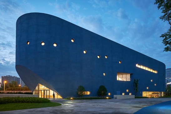 Bibliotheater south side