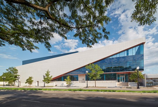 View of north elevation along Devon Avenue.