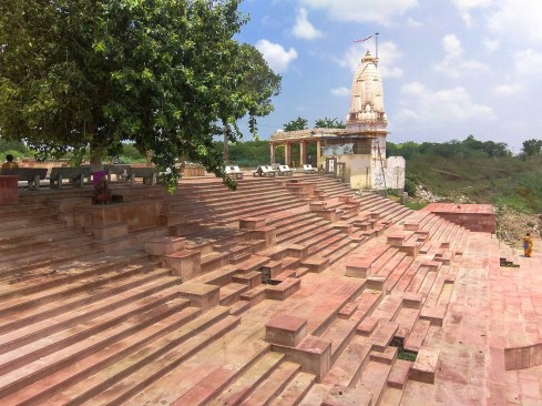 the transition from the land to wate