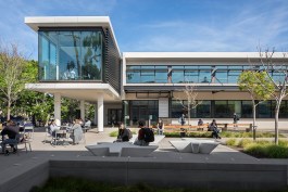New transparent student lounge connects the building to Friendship Walk, an important pedestrian route on campus.
