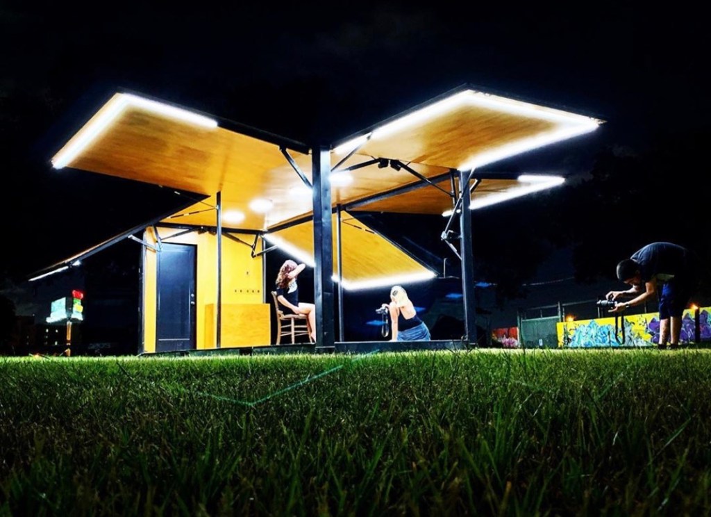 Pop-up Porch, by Studio Barnes