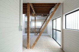 Living areas seen from the entrance