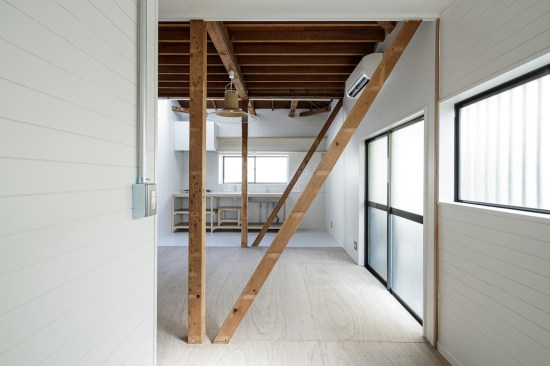 Living areas seen from the entrance
