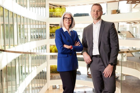 New HOK co-CEOs Susan Klumpp Williams, AIA, and Eli Hoisington, AIA.