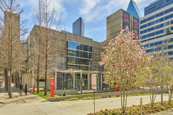 DMA exterior