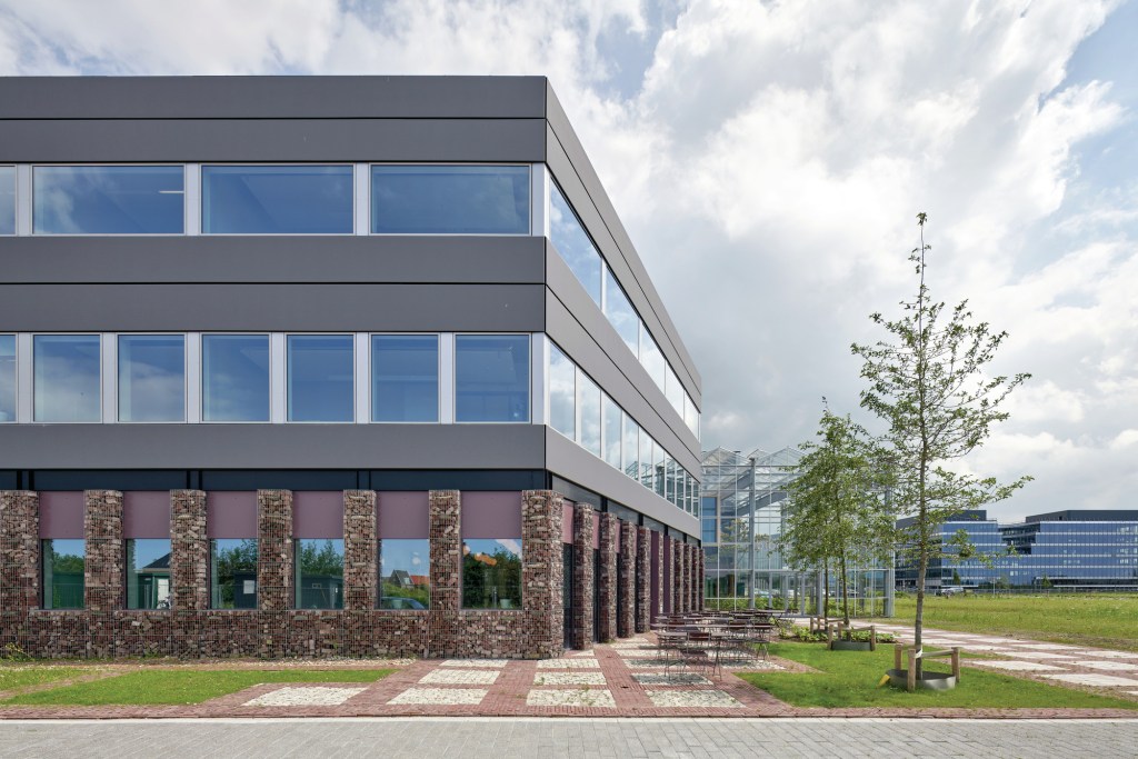 Biopartners 5, by Popma TerSteege Architecten (PTSA), in Leiden, The Netherlands.