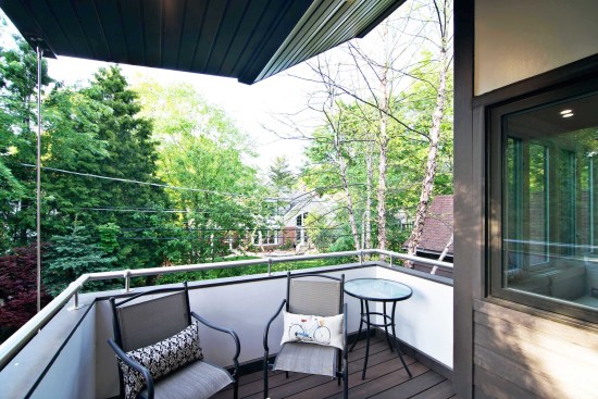 'Destination Balcony' 