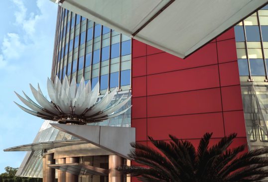 Lotus sculpture by John Portman