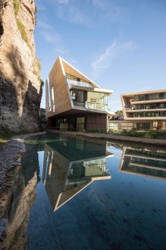 Hariri & Hariri Sternbrauerei Salzburg Buildings C & D View from Water