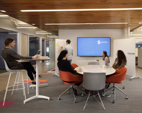 Summa Interactive Meeting Space