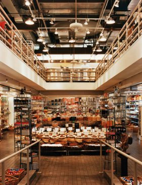 Dean & Deluca Markethouse by CORE architecture + design