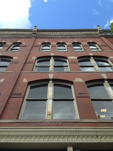Working closely with Bassetti, Mortenson and Wausau, glazing contractor Mission Glass began its fieldwork in Sept. 2015 and completed the historical window replacement in just one month.