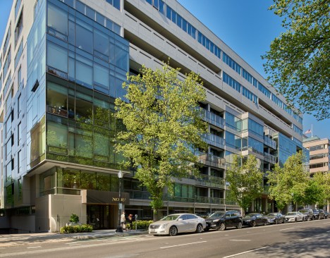 2501 M by CORE architecture + design