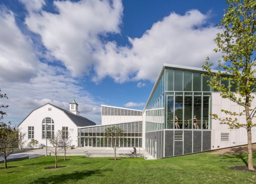The Delbridge Center offers a new venue for interdisciplinary performances, engaging each of the Walnut Hill School's five arts disciplines: dance, theater, music, visual arts, and writing, film, and media arts.