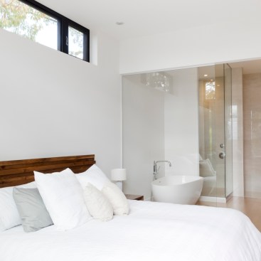 Master bedroom | Bathroom