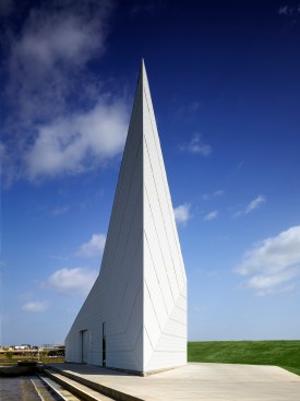 The Kayak Building form is an abstraction of a kayaker twisting in space