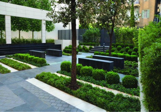 A+harmonious+connection+between+softscape+and+hardscape.