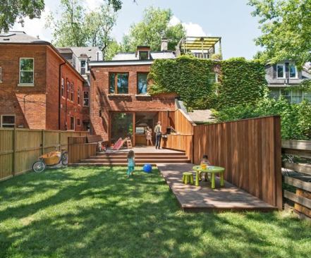 Renovated+yard+and+rear+facade.