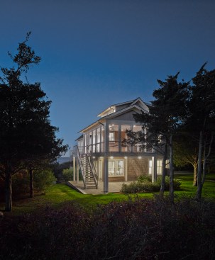 IMAGE CREDIT TO READ: “©Anice Hoachlander/ Hoachlander Davis Photography”

THIS IMAGE MAY NOT BE PUBLISHED, ONLINE OR OTHERWISE, WITHOUT THE PERMISSION OF HOACHLANDER DAVIS PHOTOGRAPHY

FOR USAGE PERMISSION, contact Hoachlander Davis Photography: info@hdphoto.com (202) 364-9306

HDPhoto retains the rights to marketing and editorial licensing fees paid by publications. Images not transferrable to a third party.