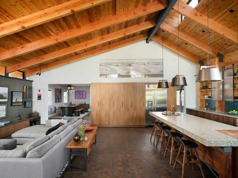 Bowen Residence in Manhattan Beach remodeled by Oonagh Ryan Achitect
