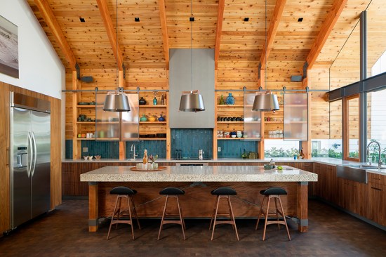 Bowen Residence in Manhattan Beach remodeled by Oonagh Ryan Achitect