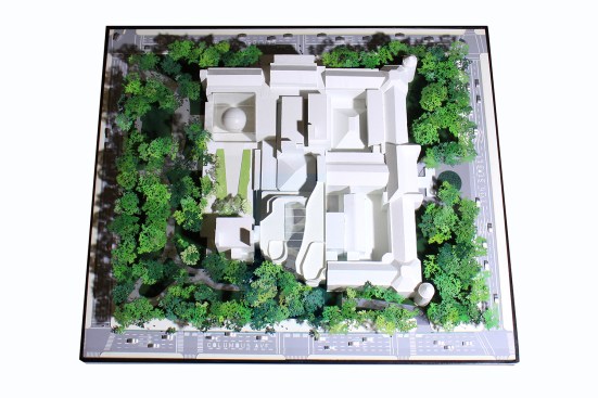 Model of the American Museum of Natural History’s complex incorporating the Gilder Center for Science, Education, and Innovation.         