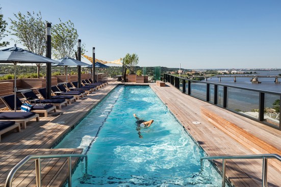 Arris Apartments, Location: Washington DC, Architect: Robert A M Stern Architects