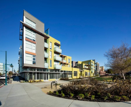 Parc on Powell Apartments, Emeryville, California
Architects - Kava Massih