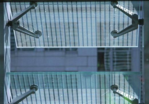 The+louver+fins+have+a+50-percent+frit.