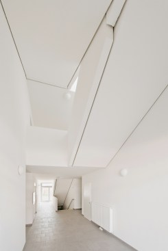 staircase%2c+multi-storey+building