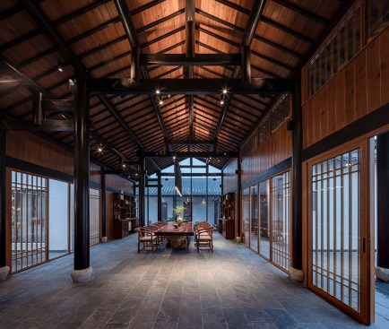 Interior vies of the lobby