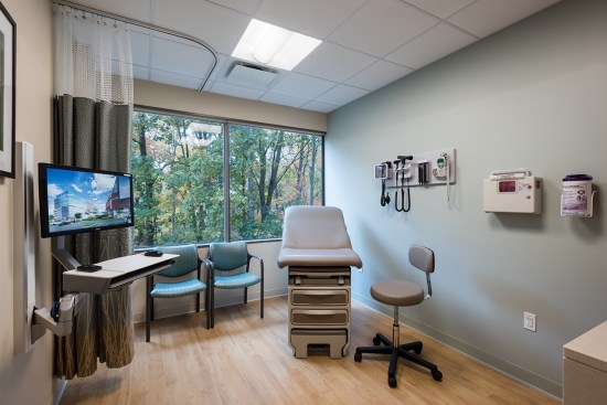 Universal exam/consultation rooms are able to flex between specialties with patient demand when necessary.
