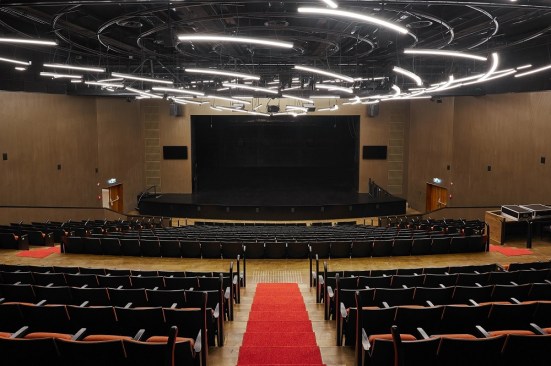 Michael Sela Auditorium_Weizmann Institute of Science_HQ Architects_Performance Auditorium stage 