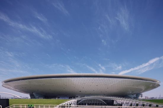 Shanghai World Expo Cultural Center - Shanghai Xian Dai Architectural Design Group

 The Expo's saucerlike, 18,000-seat performance arts center will become a sports and entertainment venue after the fair closes.