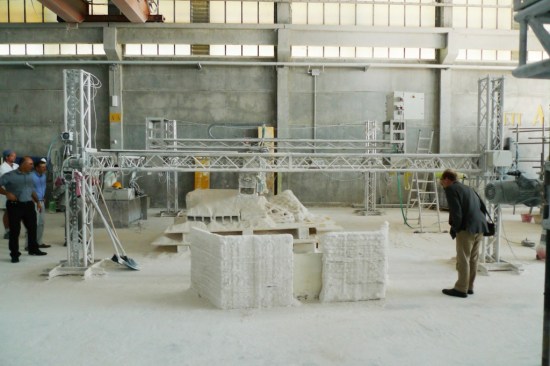 An earlier model of a D-Shape large-scale, ceramic 3D printer.