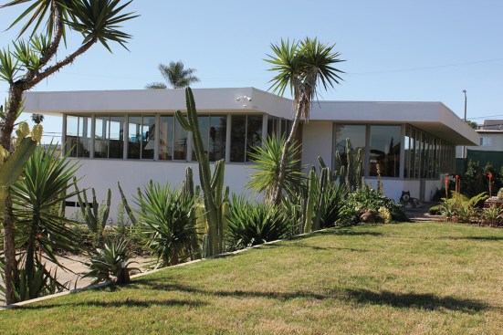 One story residence from Rafael Soriano