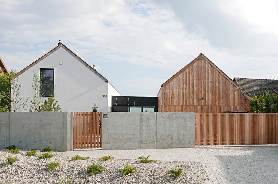 BOCHNIA_BARN_STREET_VIEW