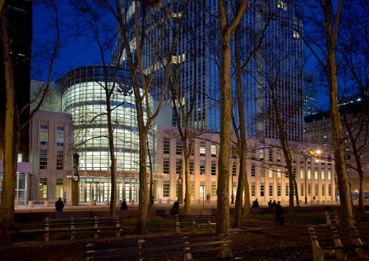 U.S. Federal Courthouse, Brooklyn, N.Y., Pelli Clarke Pelli Architects, 2006 (exterior)
