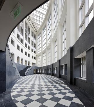 Spottswood W. Robinson III and Robert R. Merhige, Jr., U.S. Courthouse, Richmond, Va., Robert A.M. Stern Architects, 2006 (lobby)