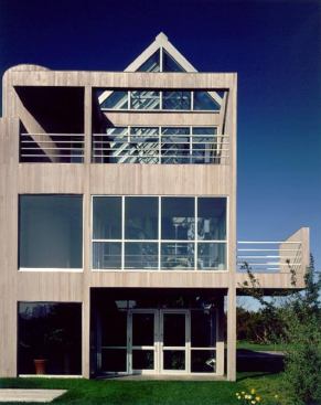 De Menil Residence, East Hampton, N.Y., Gwathmey Siegel & Associates Architects, 1983 (exterior)