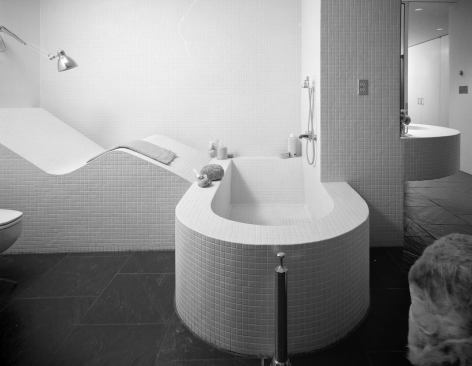 Faye Dunaway Apartment, New York, Gwathmey Siegel & Associates Architects, 1969 (bath)
