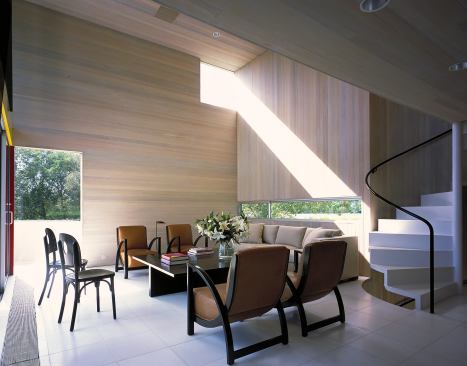 Gwathmey House, Amagansett, N.Y., Gwathmey Siegel & Associates Architects, 1967 (interior)