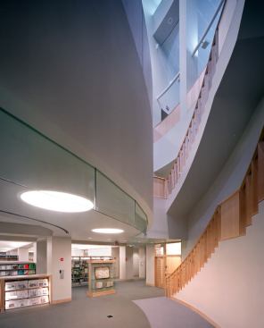 Middlebury College Library, Middlebury, Vt., Gwathmey Siegel & Associates Architects, 2004 (interior)
