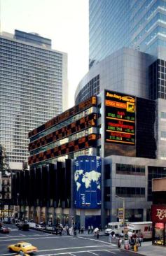 Morgan Stanley Dean Witter & Co. World Headquarters, New York, Gwathmey Siegel & Associates Architects, 1995 (exterior)