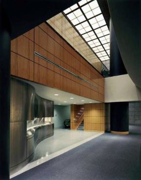 Morgan Stanley Dean Witter & Co. World Headquarters, New York, Gwathmey Siegel & Associates Architects, 1995 (office lobby)