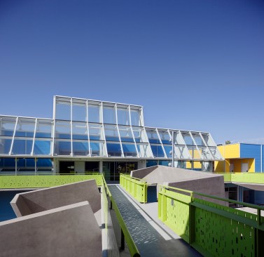 Bridges span the courtyard and connect the classrooms.
